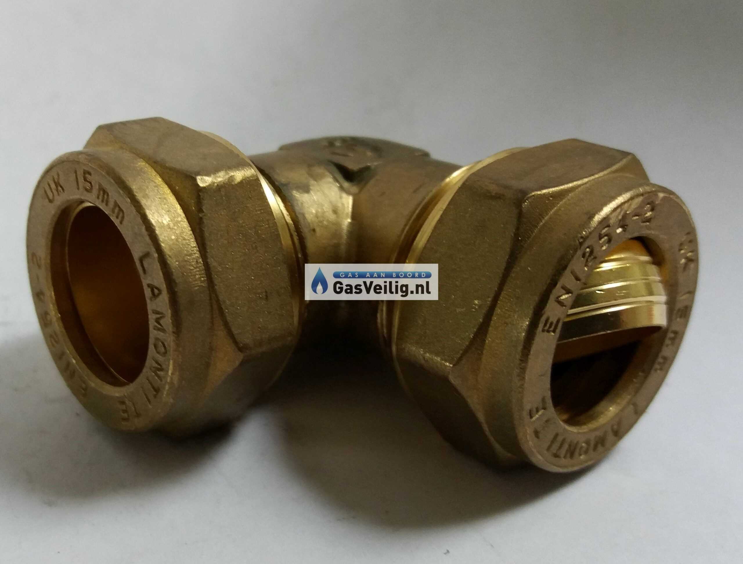 Messing knie knelkoppeling 15mm x 15mm