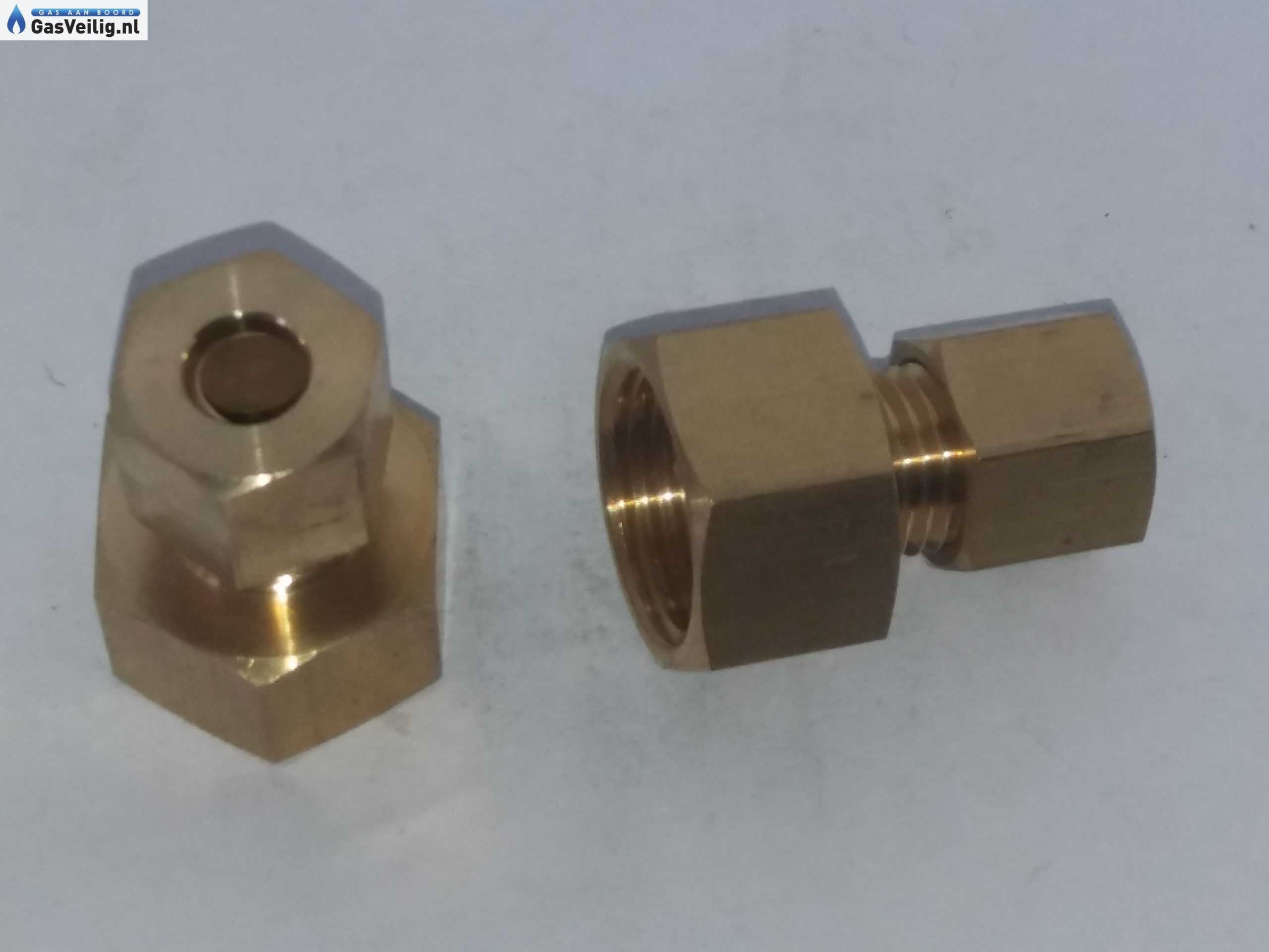 Complete set onderdelen voor het aanleggen van een nieuwe gasinstallatie met 2 gebruistoestellen één met een 8 mm knel aansluiting en één met een 8mm knel x 1/2 buitendraad aansluiting. - Afbeelding 8