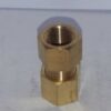 Messing 8mm knelkoppeling recht 1/4 binnenendraad x 8mm knel.