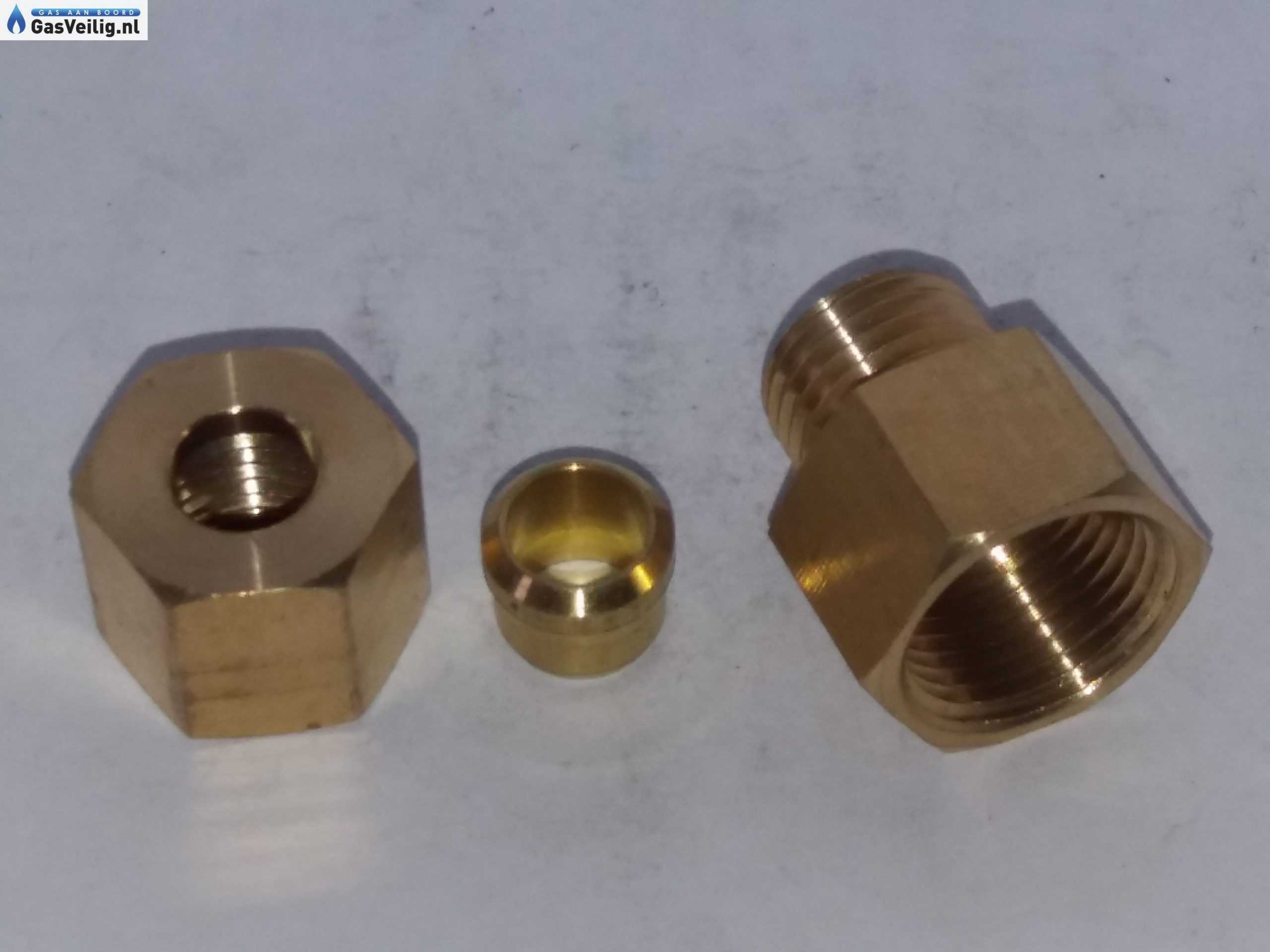 Messing 8mm knelkoppeling recht 3/8 binnendraad x 8mm knel. - Afbeelding 2