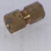 Messing verloop knelkoppeling / knelfitting 8 mm x 6 mm recht.