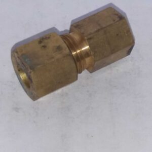 Messing verloop knelkoppeling / knelfitting 8 mm x 6 mm recht.