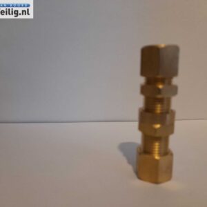 Alternative view of Schotdoorvoer / schotkoppeling recht 10mm x 10mm knel.