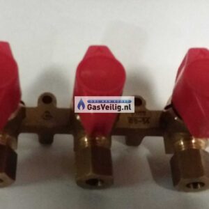Alternative view of Snelsluitkraan / Afsluiter 3 x 8 mm knel met messing wartels en knelringen.