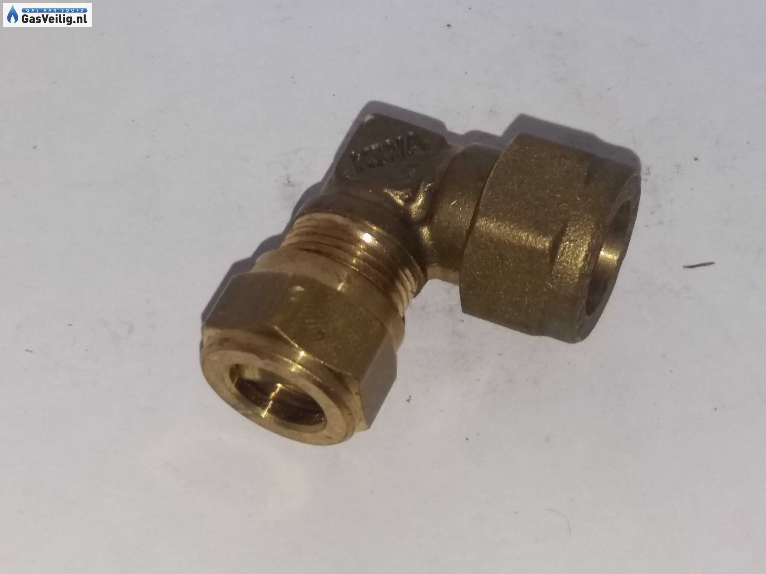 Messing knie knelkoppeling 12 mm x 10mm